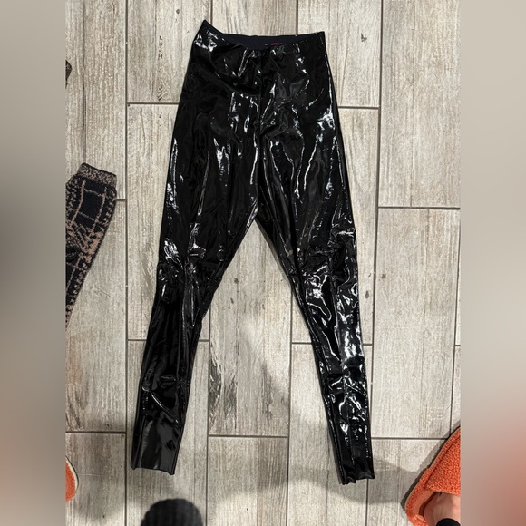 Commando Glossy Black Leggings - Picture 1 of 2